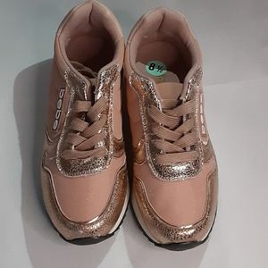 Bebé women shoes sport sneakers  size 8.5